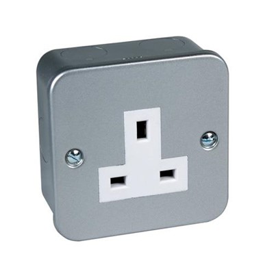 Metal Clad Unswitched Socket Single 13Amp BS1363 pt2